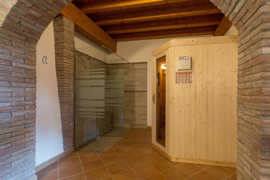 Agriturismo Al Tralcio Валеджо-суль-Минчо Экстерьер фото